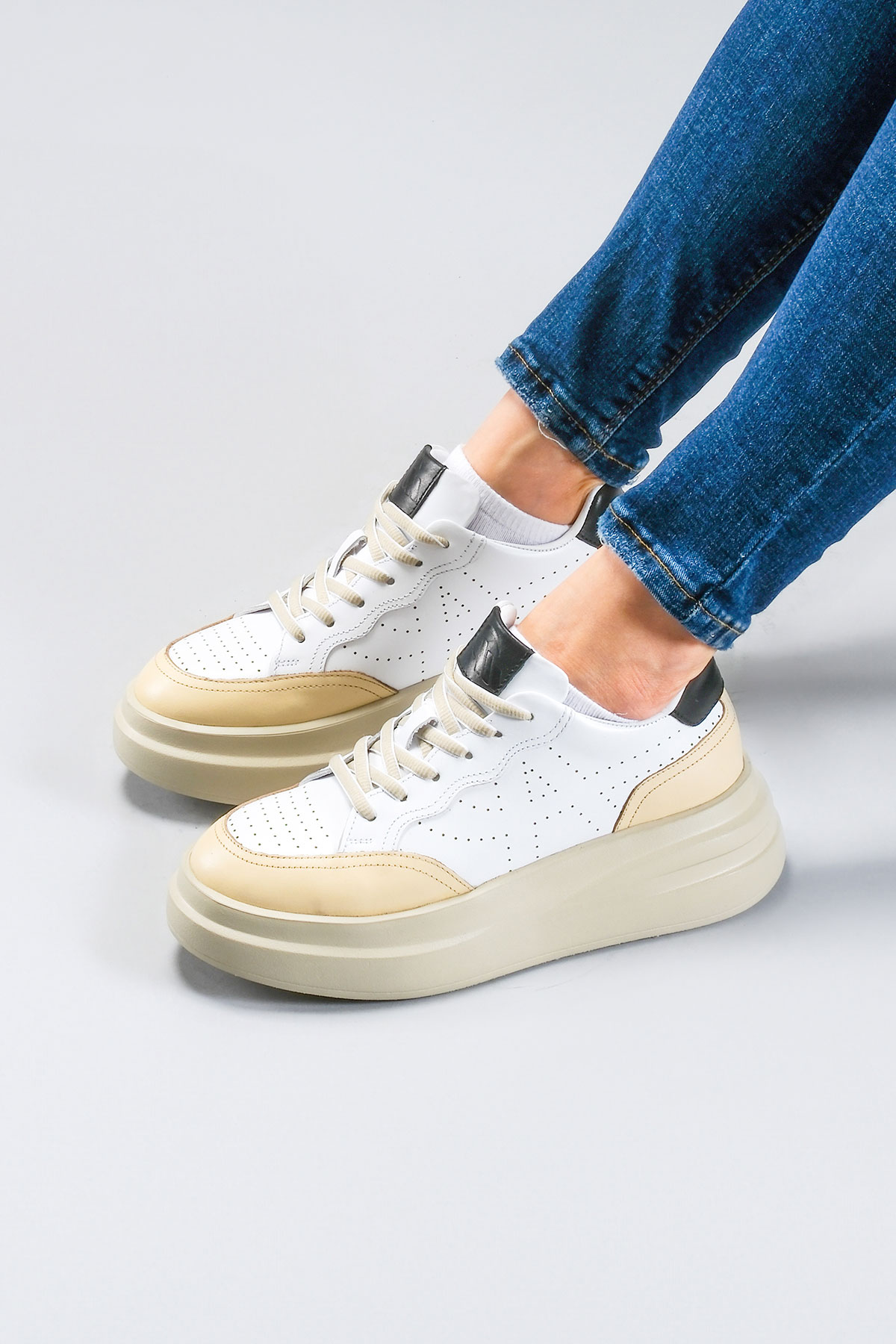 Carfier 2481 275 Z Beyaz Hakiki Deri Kadın Sneaker Ayakkabı