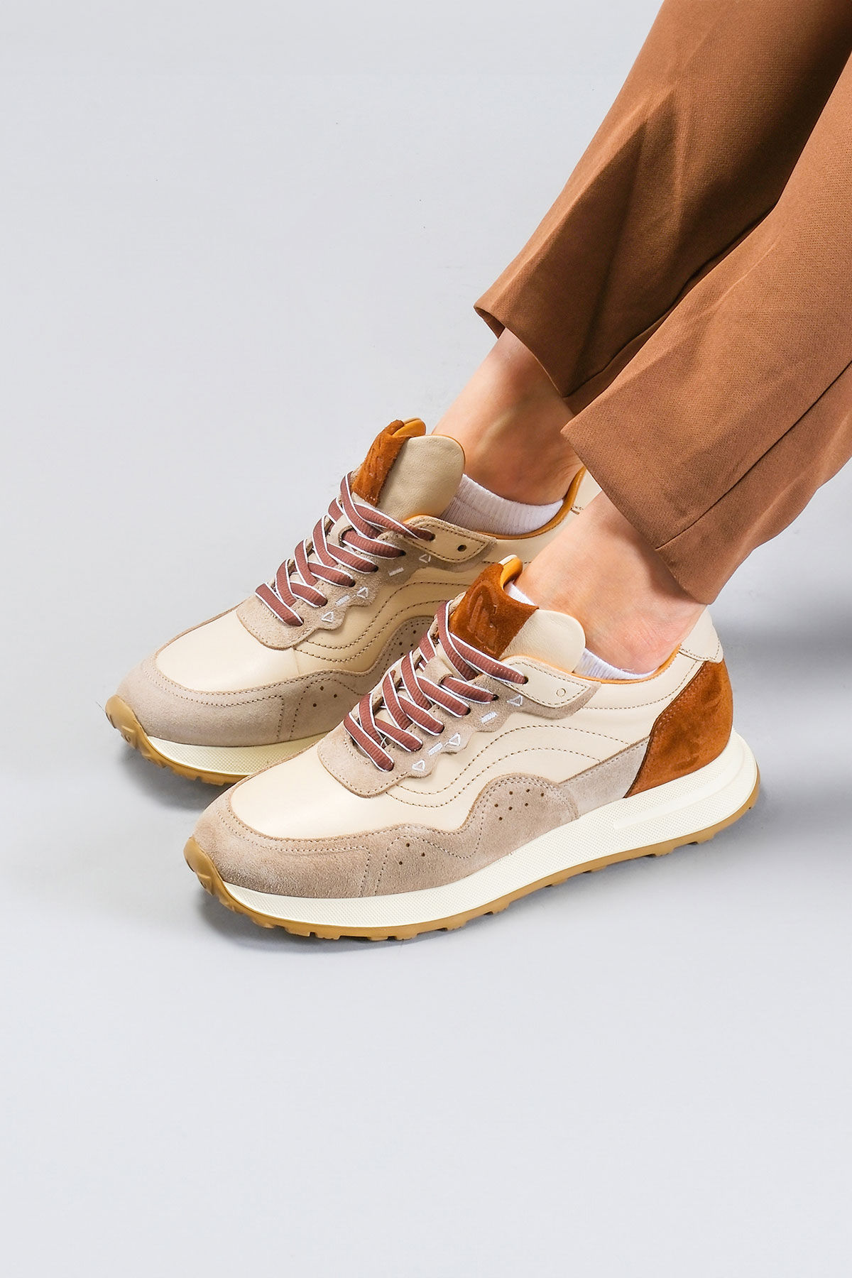 Carfier 2482 255 Z Bej Hakiki Deri Kadın Sneaker Ayakkabı